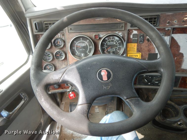 image for item HJ9673 2008 Kenworth T300  truck cab and chassis