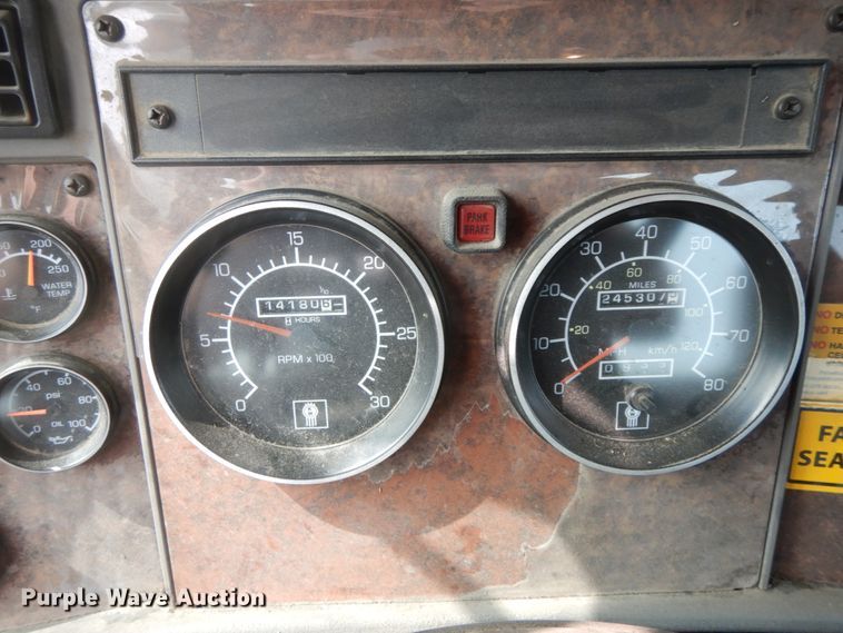 image for item HJ9673 2008 Kenworth T300  truck cab and chassis