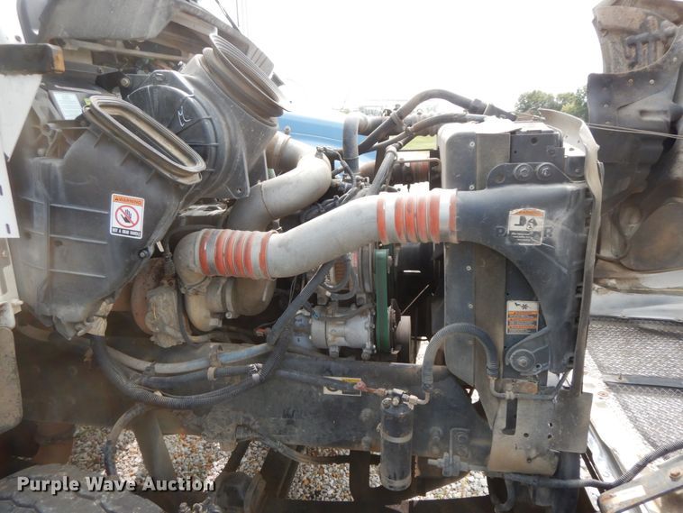 image for item HJ9673 2008 Kenworth T300  truck cab and chassis