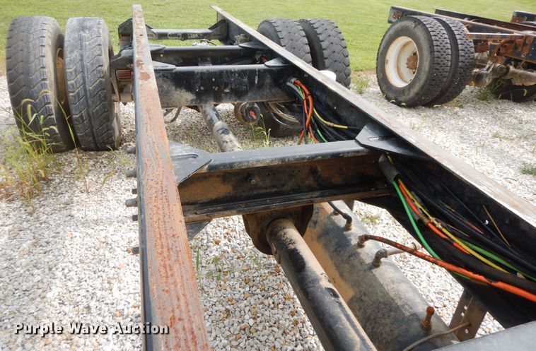 image for item HJ9673 2008 Kenworth T300  truck cab and chassis