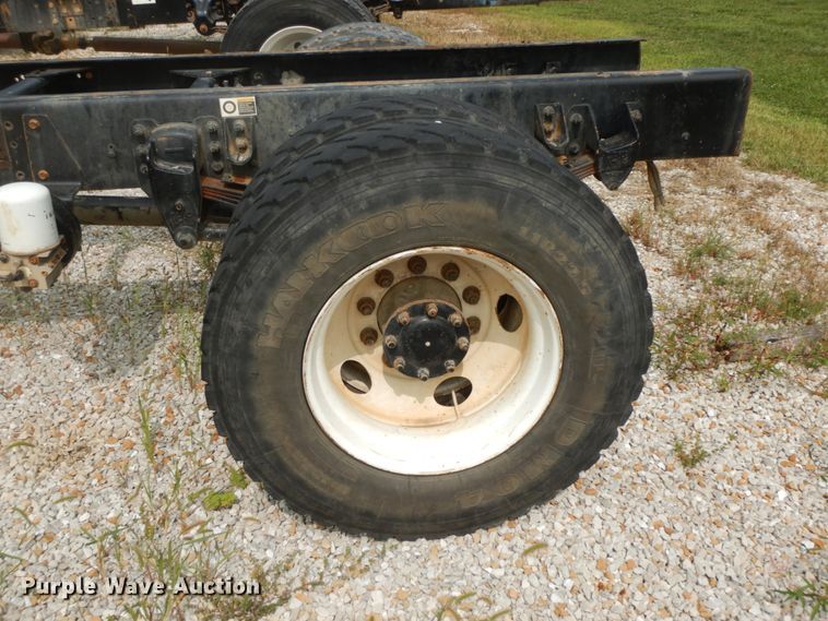 image for item HJ9673 2008 Kenworth T300  truck cab and chassis