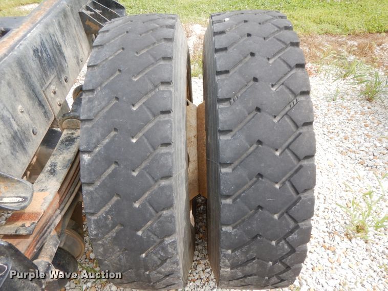 image for item HJ9673 2008 Kenworth T300  truck cab and chassis