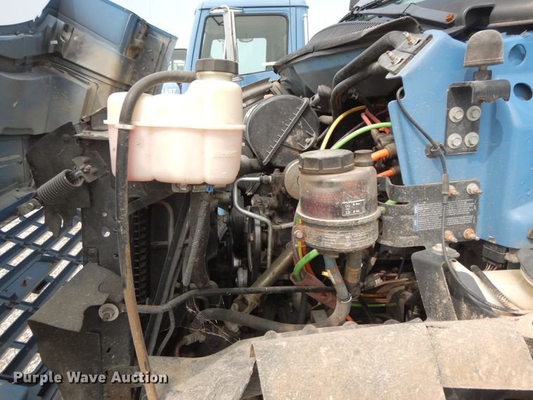 image for item HJ9678 2008 Chevrolet C8500  truck cab and chassis