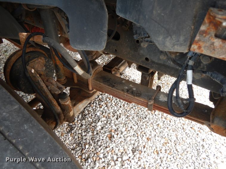 image for item HJ9678 2008 Chevrolet C8500  truck cab and chassis