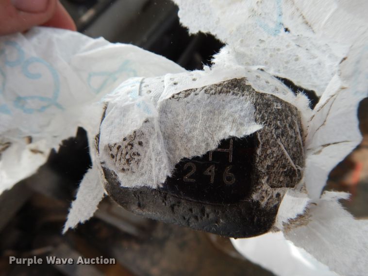 image for item HJ9679 2001 Freightliner FL70  truck cab and chassis