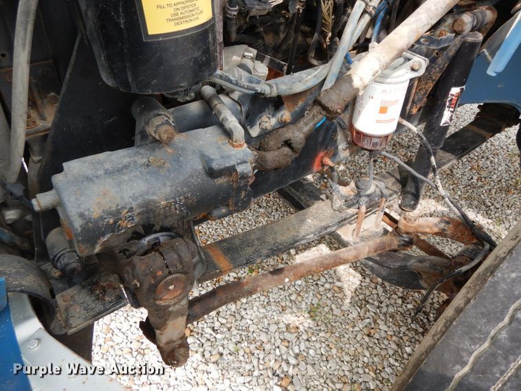 image for item HJ9680 2000 Freightliner FL70  truck cab and chassis