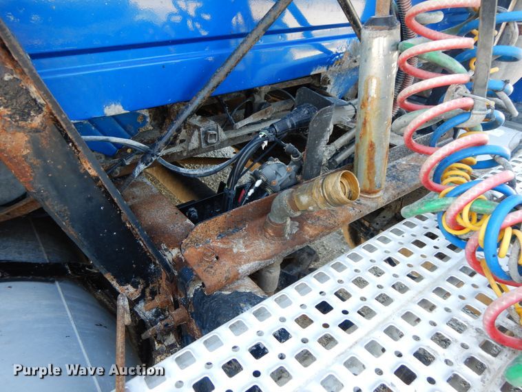 image for item HJ9718 2007 Volvo VN  10th Anniversary Series semi truck