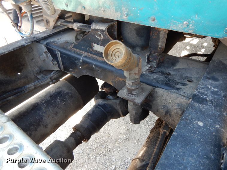 image for item HJ9719 2000 International 9200i  semi truck