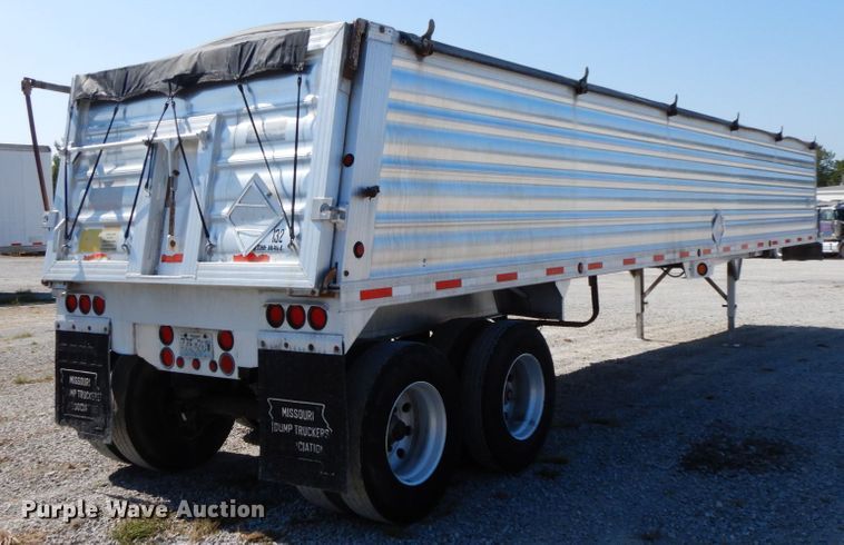 image for item HJ9720 2008 Travis end dump trailer