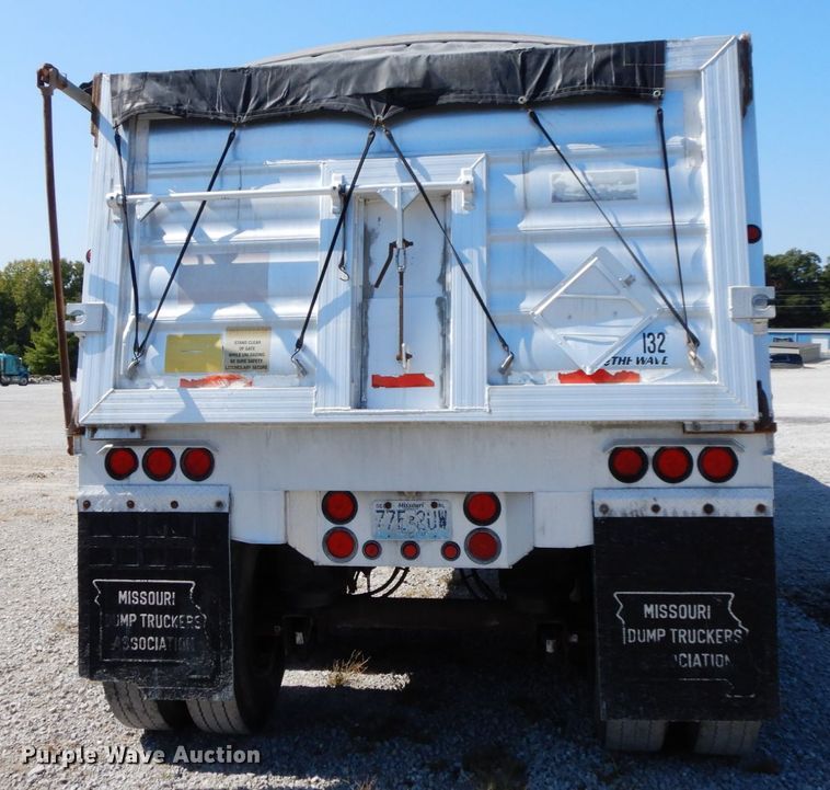 image for item HJ9720 2008 Travis end dump trailer