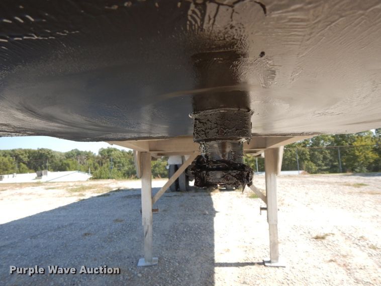 image for item HJ9720 2008 Travis end dump trailer