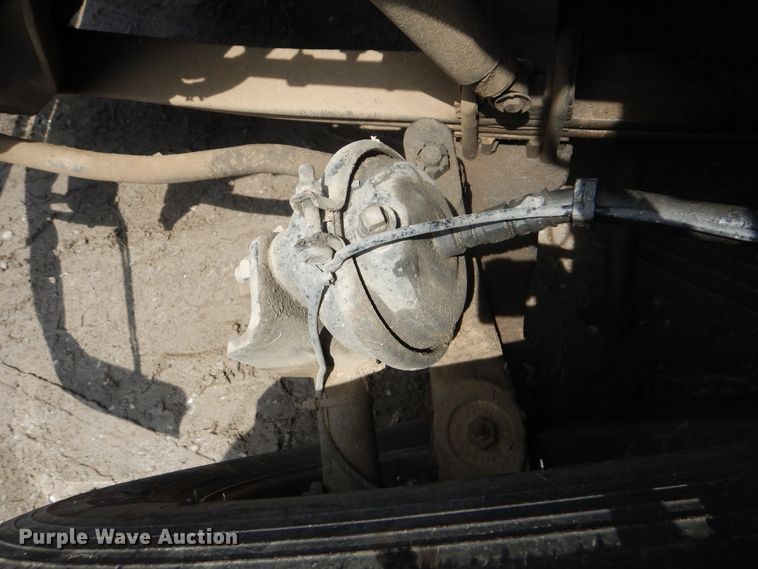 image for item HJ9803 2007 Peterbilt 387  semi truck