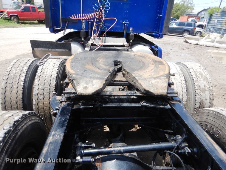 image for item HJ9803 2007 Peterbilt 387  semi truck