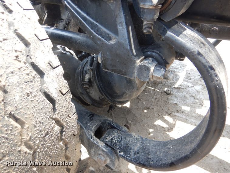 image for item HJ9803 2007 Peterbilt 387  semi truck