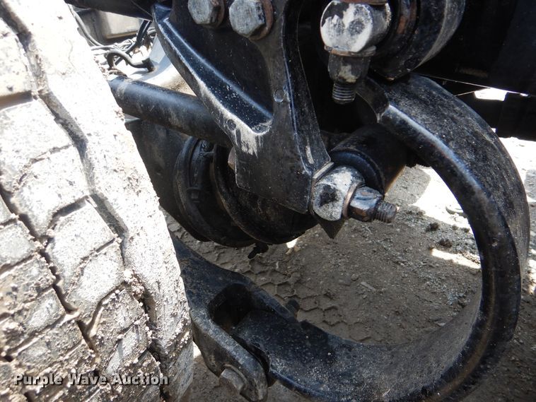 image for item HJ9803 2007 Peterbilt 387  semi truck