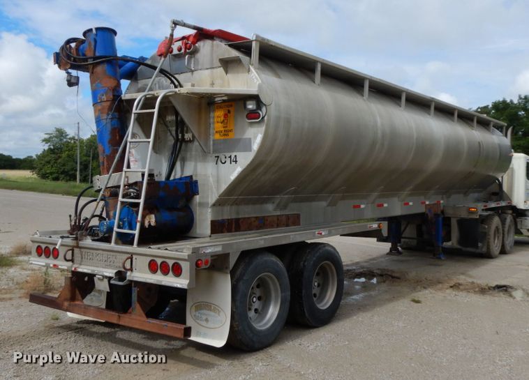 image for item HM9742 2006 Hensley ATL-36-28-8 feed delivery trailer