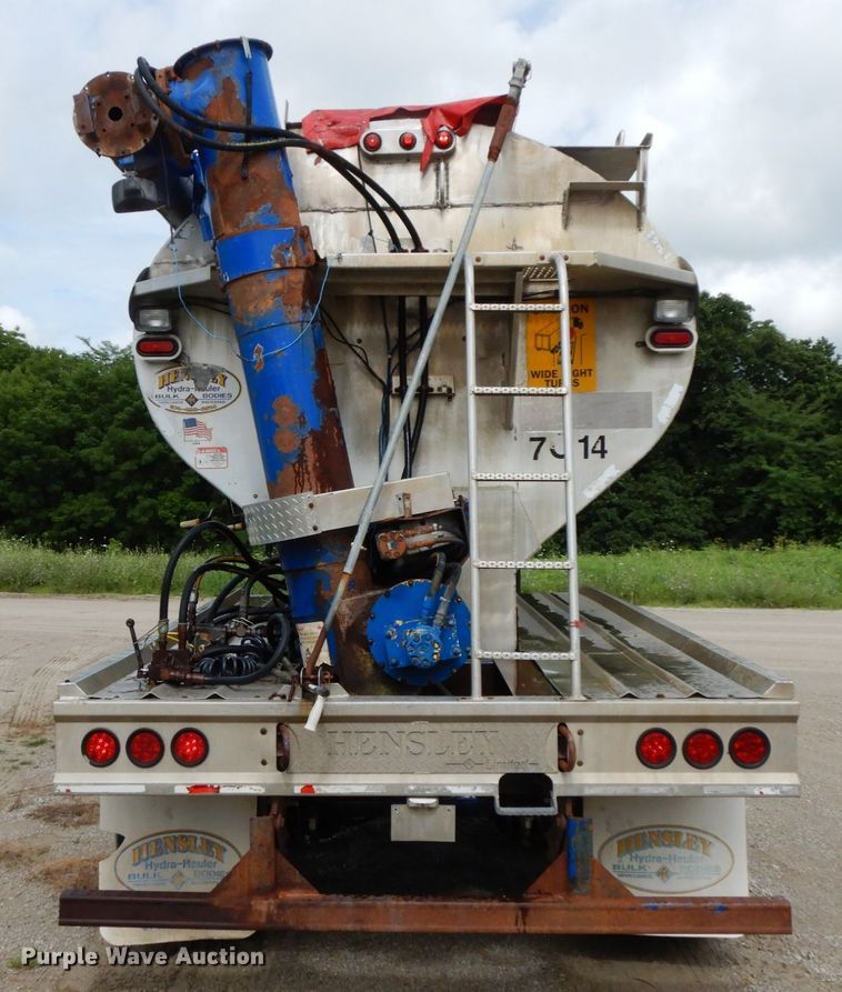 image for item HM9742 2006 Hensley ATL-36-28-8 feed delivery trailer