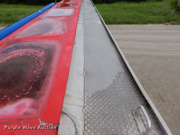 image for item HM9742 2006 Hensley ATL-36-28-8 feed delivery trailer