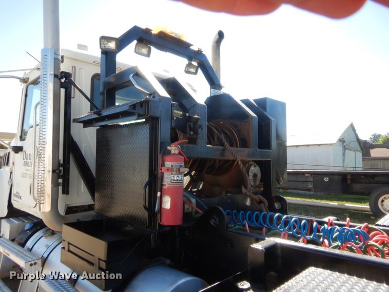 image for item HS9714 2012 Mack GU713  semi truck