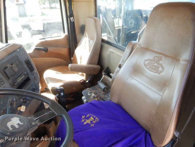 image for item HS9714 2012 Mack GU713  semi truck