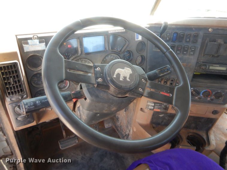 image for item HS9714 2012 Mack GU713  semi truck