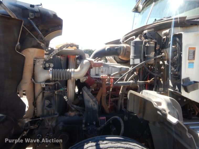 image for item HS9714 2012 Mack GU713  semi truck