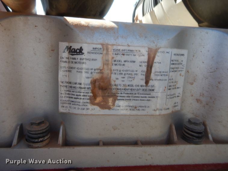 image for item HS9714 2012 Mack GU713  semi truck