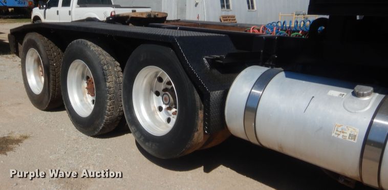 image for item HS9714 2012 Mack GU713  semi truck