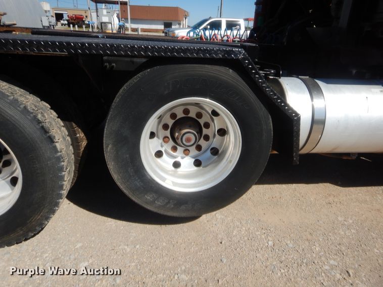 image for item HS9714 2012 Mack GU713  semi truck