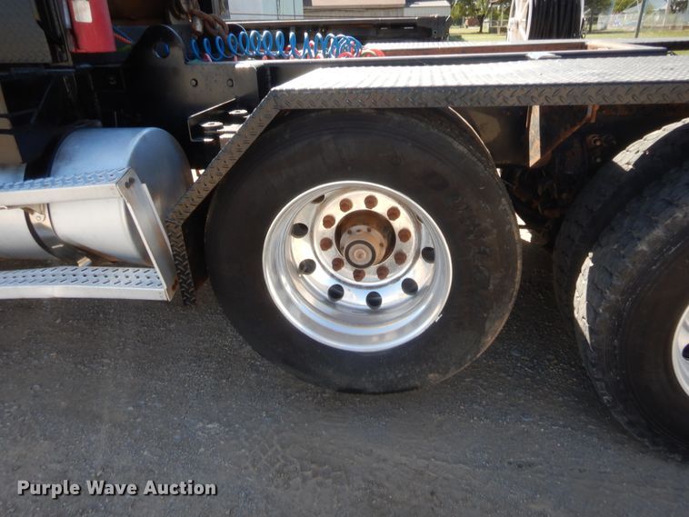 image for item HS9714 2012 Mack GU713  semi truck