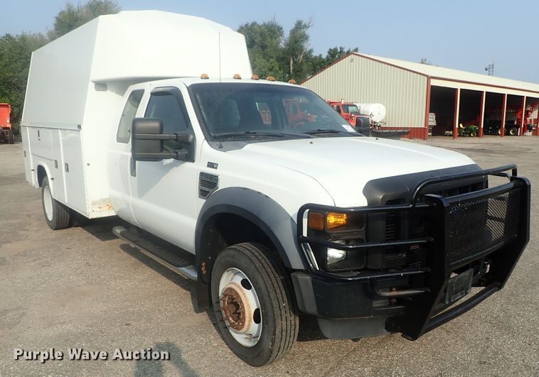 image for item DE0775 2010 Ford F450 Super Duty  SuperCab utility truck