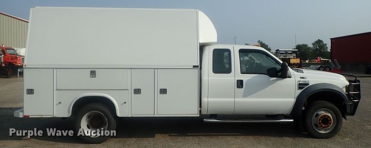 image for item DE0775 2010 Ford F450 Super Duty  SuperCab utility truck