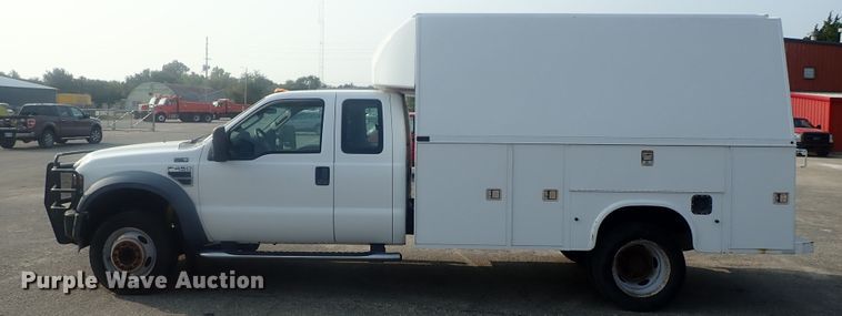 image for item DE0775 2010 Ford F450 Super Duty  SuperCab utility truck