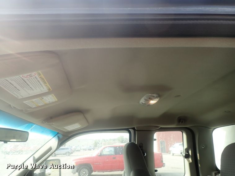 image for item DE0775 2010 Ford F450 Super Duty  SuperCab utility truck