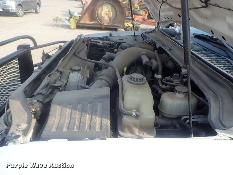 image for item DE0775 2010 Ford F450 Super Duty  SuperCab utility truck