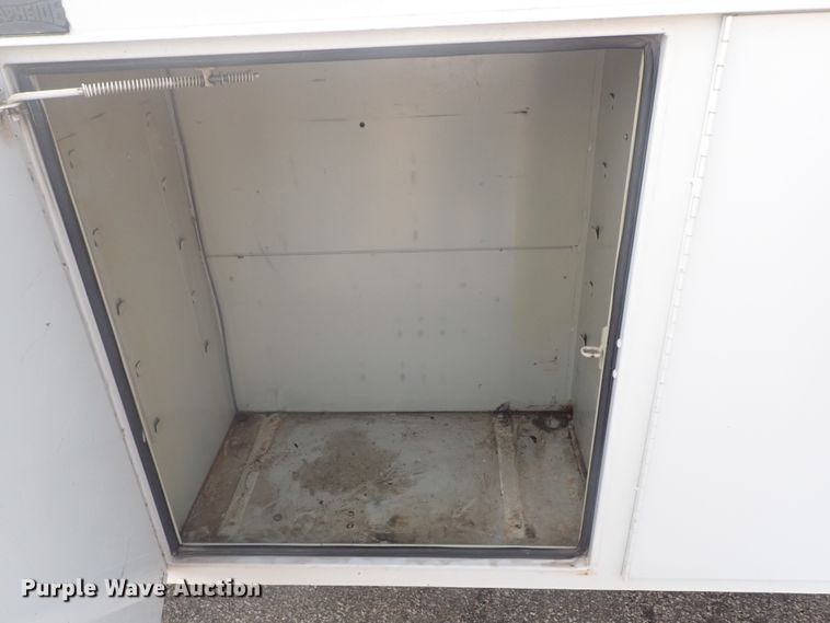 image for item DE0775 2010 Ford F450 Super Duty  SuperCab utility truck