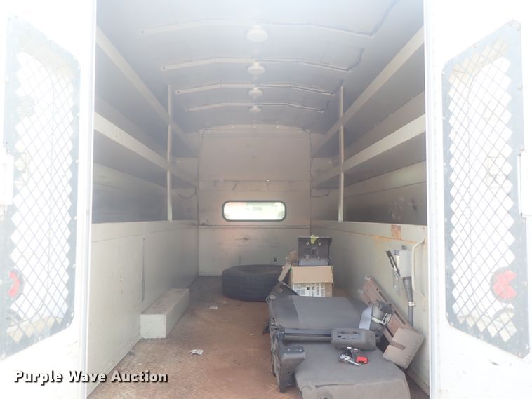 image for item DE0775 2010 Ford F450 Super Duty  SuperCab utility truck