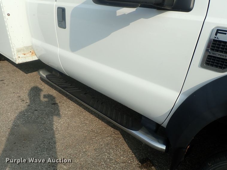 image for item DE0775 2010 Ford F450 Super Duty  SuperCab utility truck