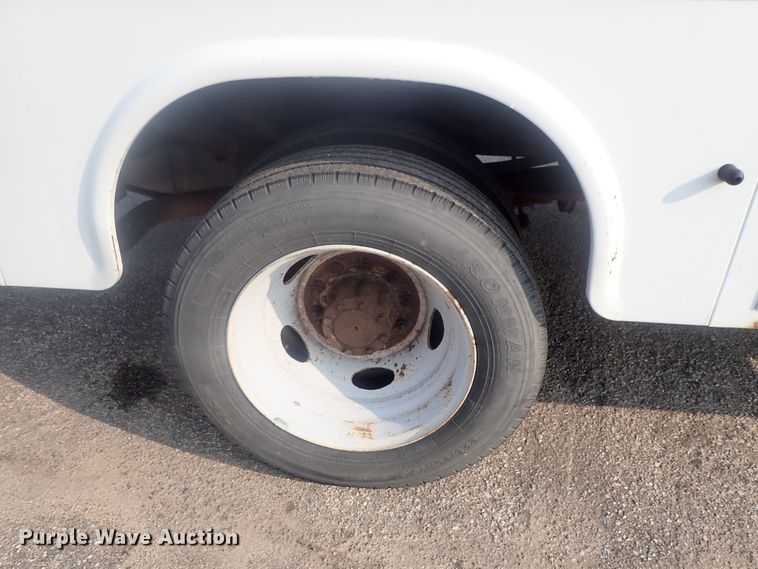 image for item DE0775 2010 Ford F450 Super Duty  SuperCab utility truck