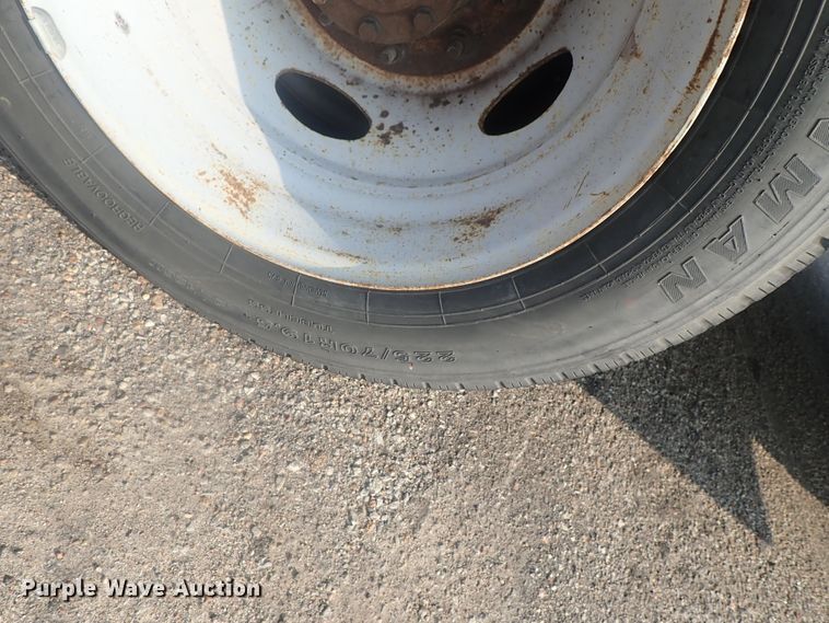 image for item DE0775 2010 Ford F450 Super Duty  SuperCab utility truck