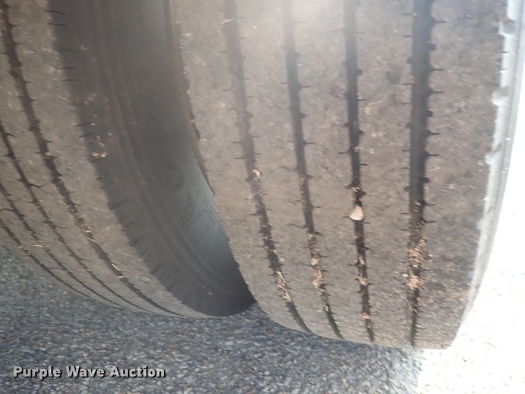 image for item DE0775 2010 Ford F450 Super Duty  SuperCab utility truck