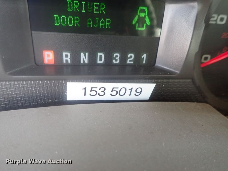 image for item DE0775 2010 Ford F450 Super Duty  SuperCab utility truck