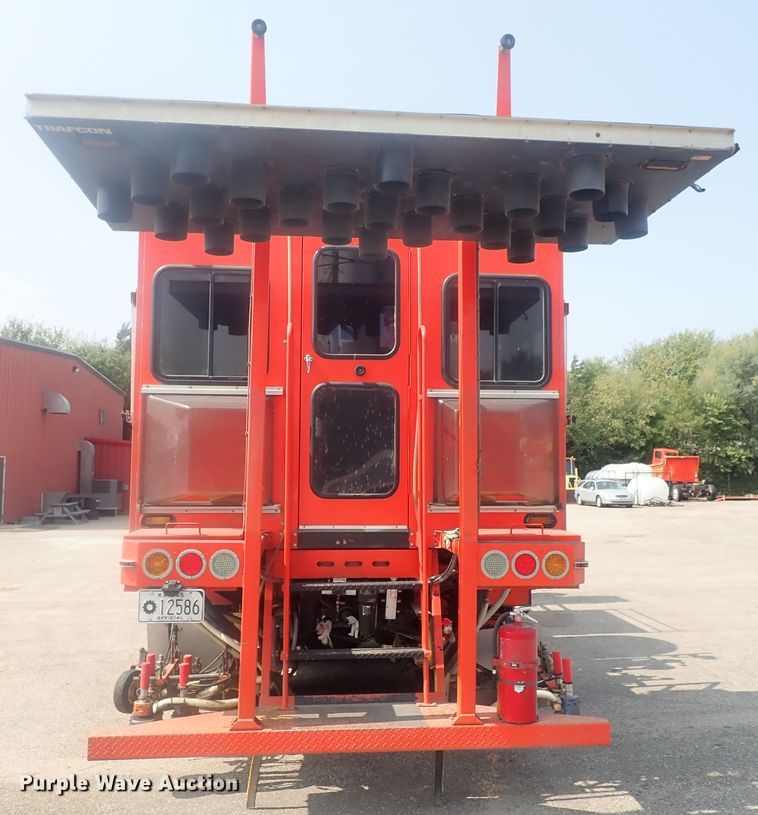 image for item DE0786 2003 Sterling Condor  paint striping truck