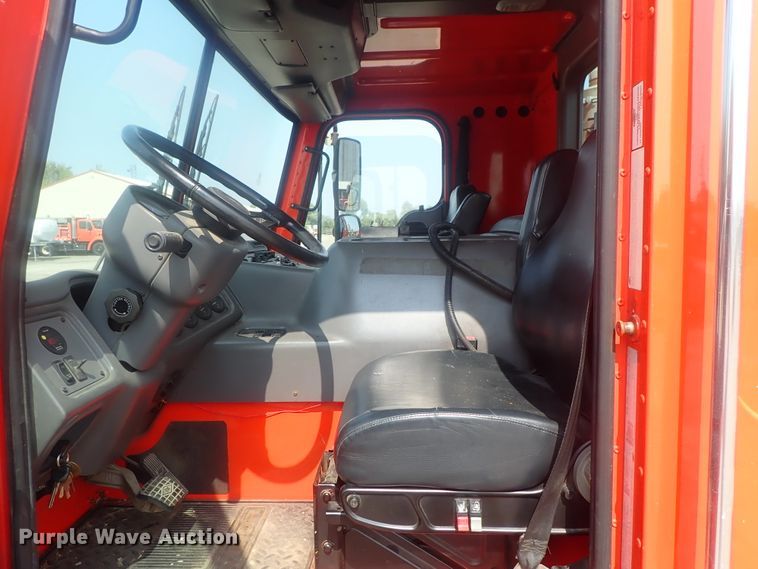 image for item DE0786 2003 Sterling Condor  paint striping truck