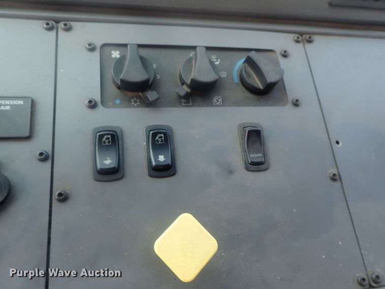 image for item DE0786 2003 Sterling Condor  paint striping truck