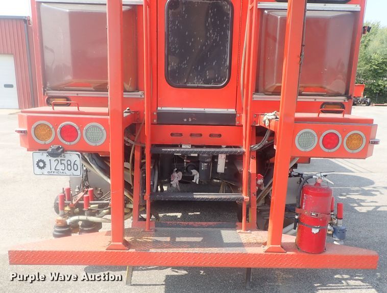 image for item DE0786 2003 Sterling Condor  paint striping truck