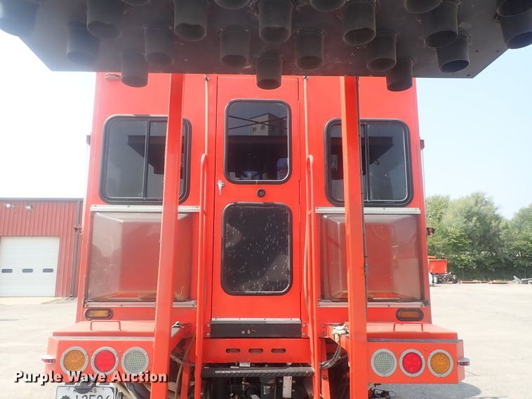 image for item DE0786 2003 Sterling Condor  paint striping truck