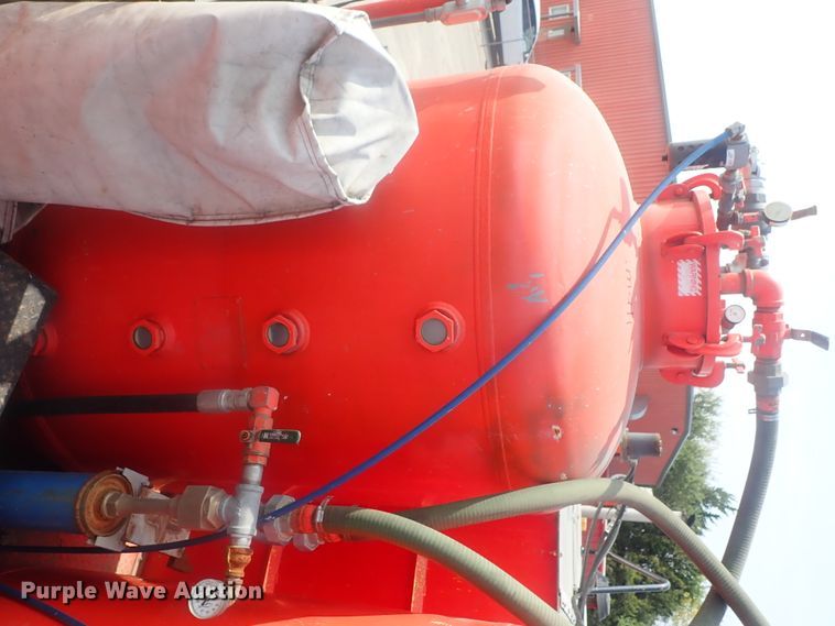 image for item DE0786 2003 Sterling Condor  paint striping truck