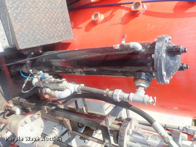 image for item DE0786 2003 Sterling Condor  paint striping truck