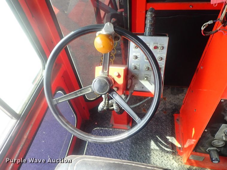 image for item DE0786 2003 Sterling Condor  paint striping truck